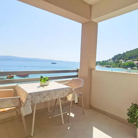 Apartment Ana *