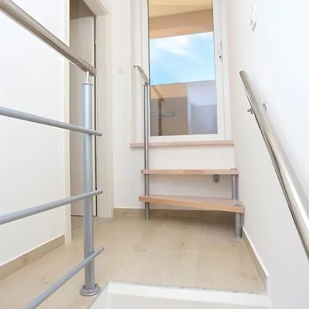 Apartment Ana