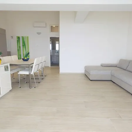 Apartment Ana