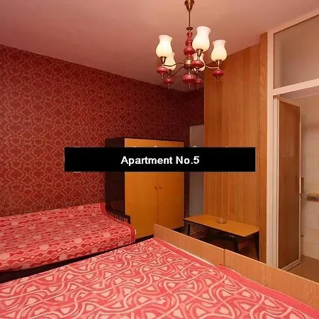 Apartment Ana *