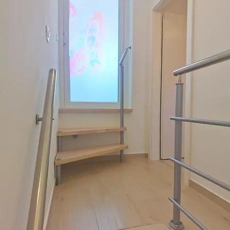 Ana Apartment *
